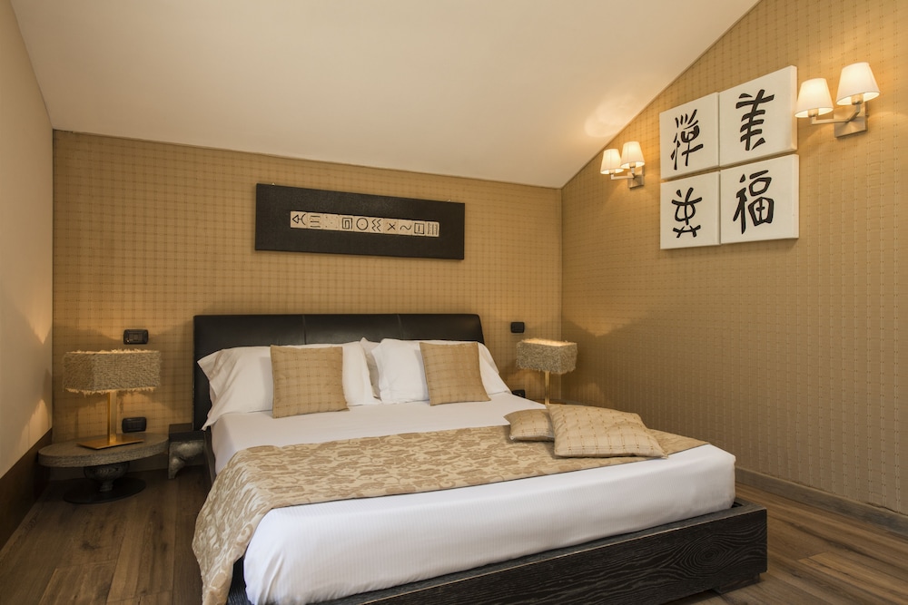 Deluxe Double or Twin Room photo 1