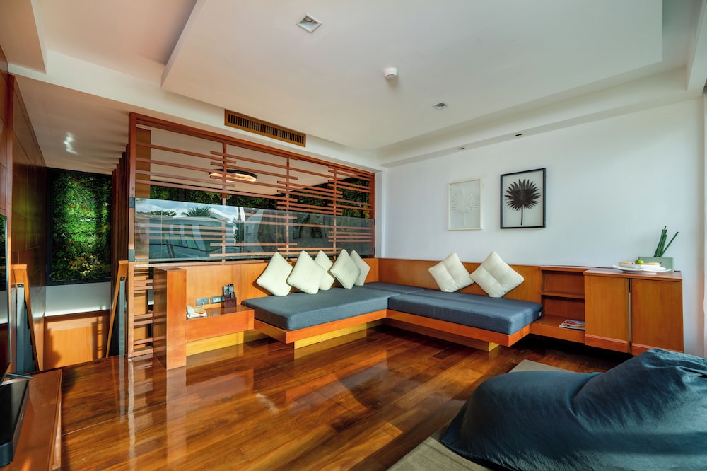 Pool Villa With Loft - Free Daily Minibar - Photo 7