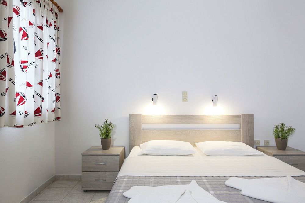 Standard Triple Room, Sea View - Photo 2