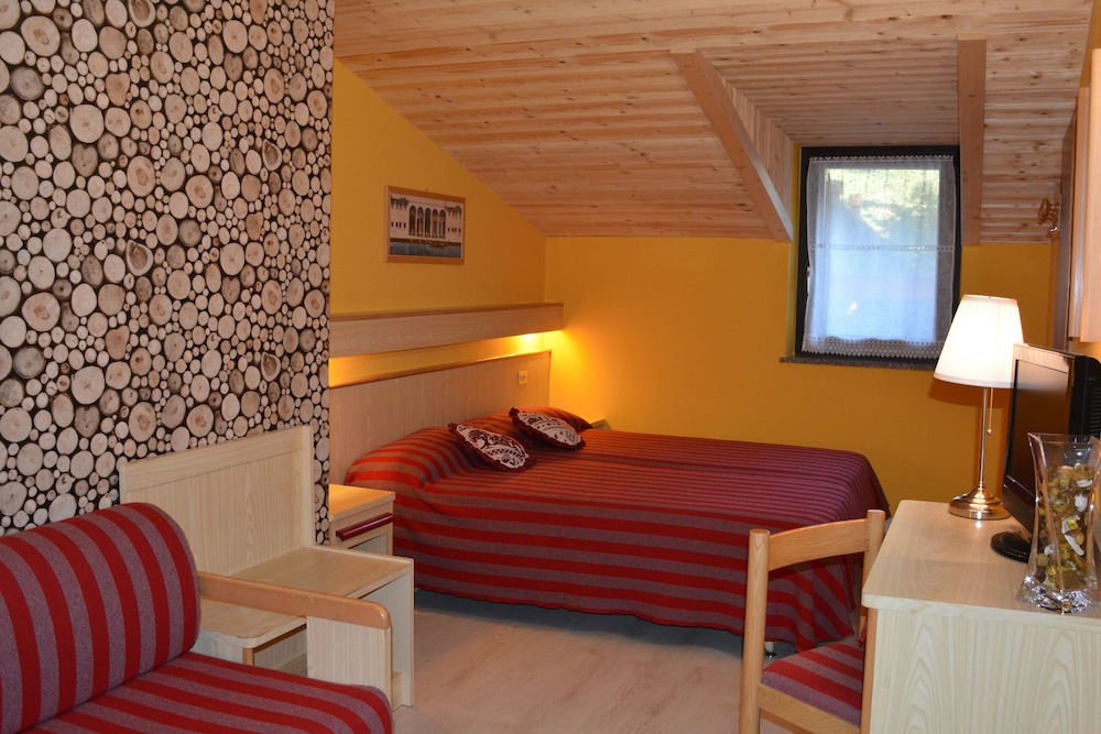Triple Room photo 2