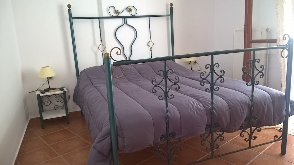 Deluxe Suite, 1 Bedroom, Balcony, Beachfront photo 2