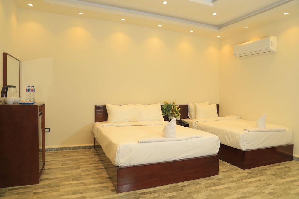 Family Triple Room, Non Smoking, Balcony photo 3