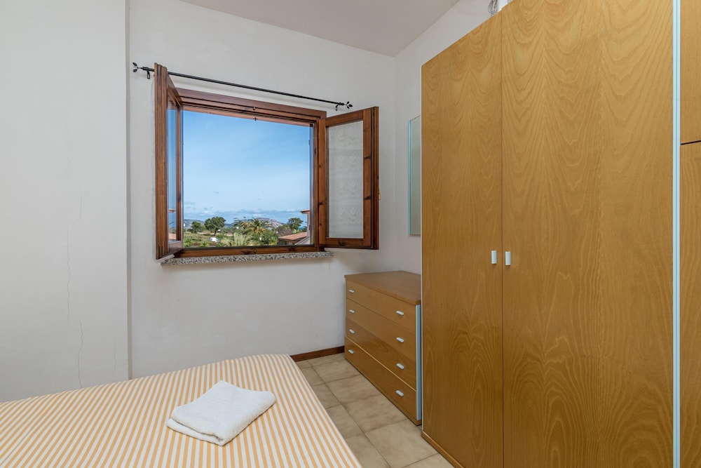 Family Apartment, 1 Bedroom (I Fari 311 600mt From The Beach)