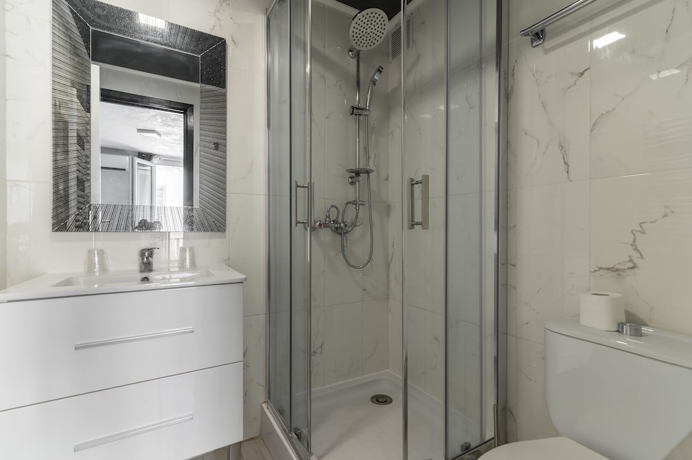 Superior Double Room, Balcony - Photo 4