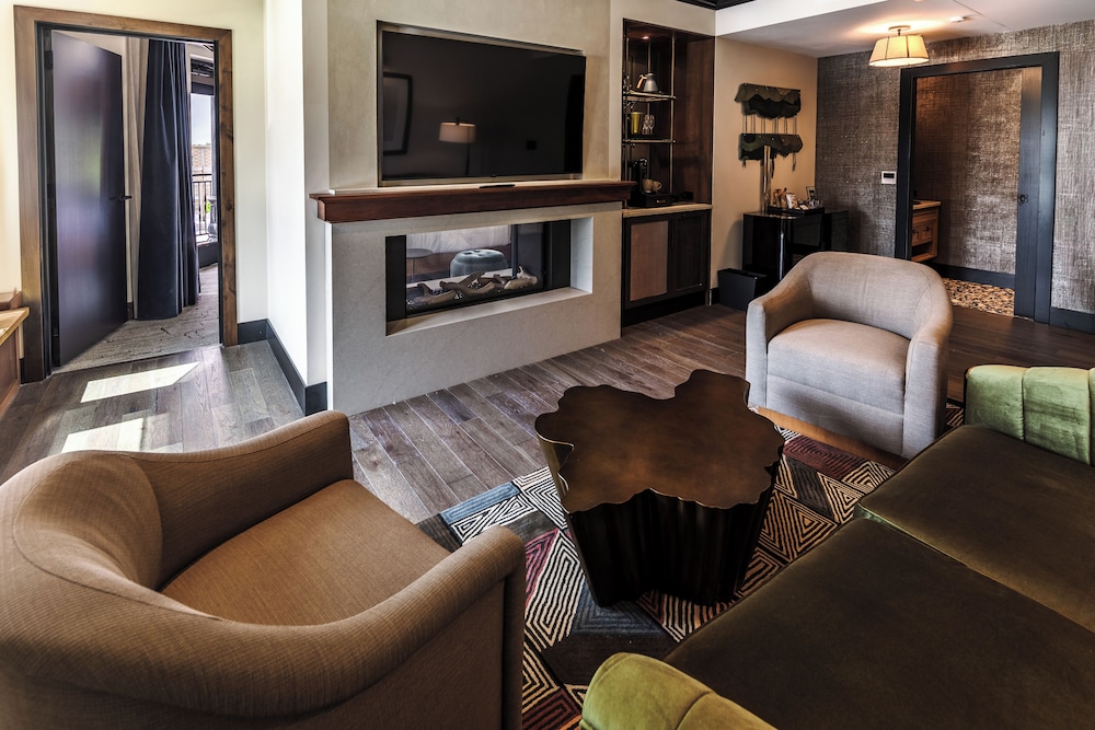 Timeless Terrace Suite - Photo 5