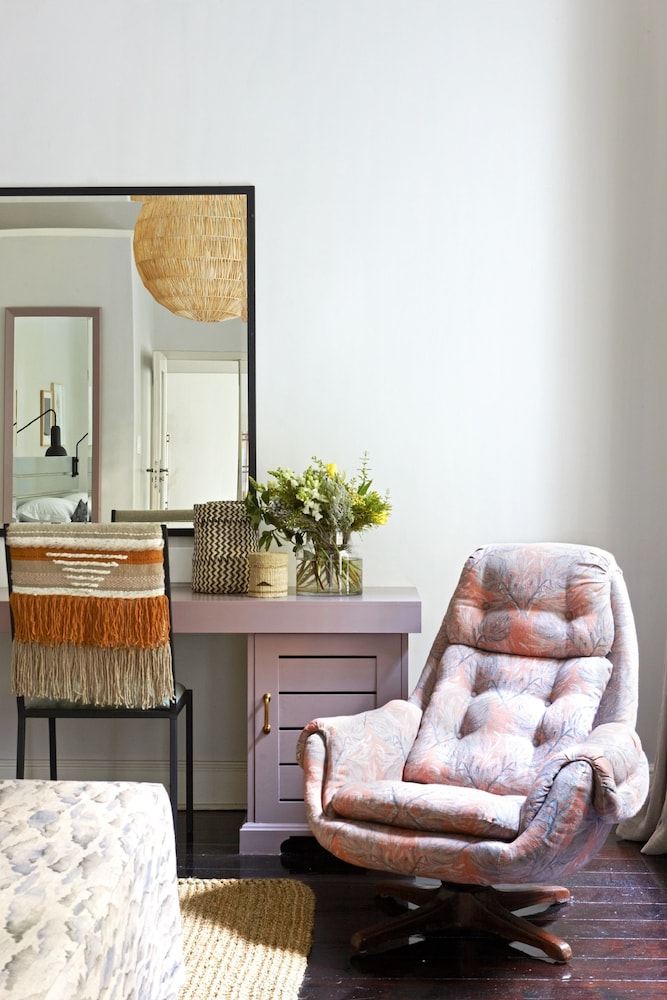The Manor House Room - Photo 12