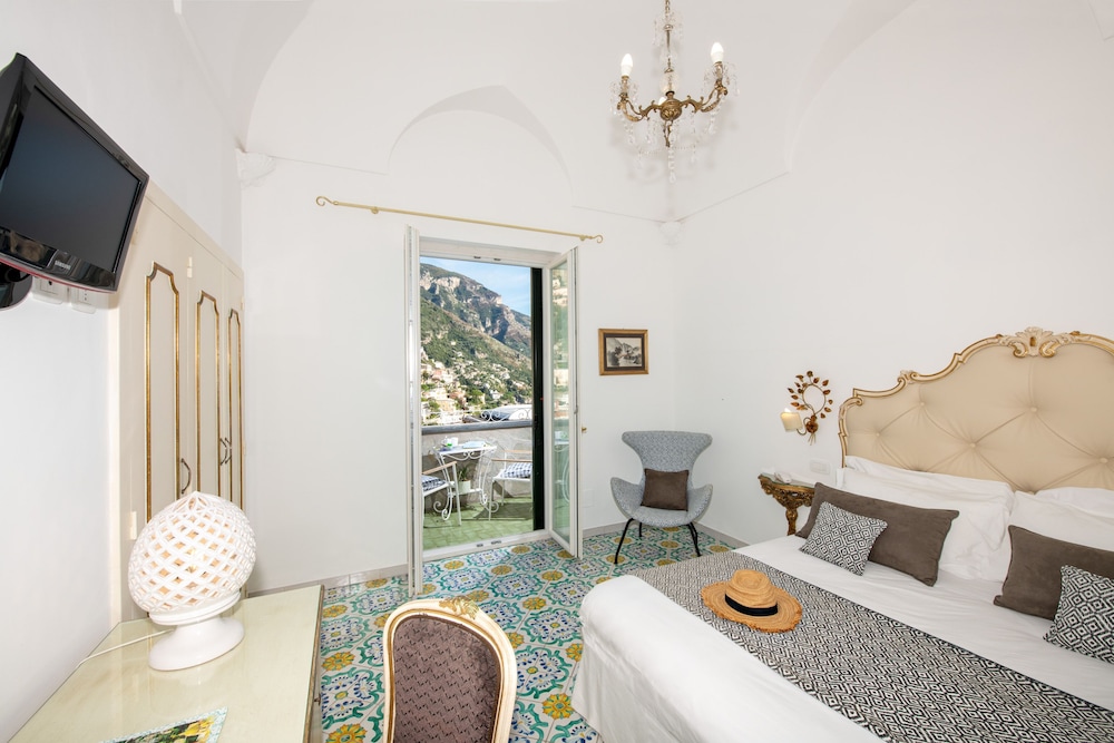 Double Room, Sea View - Photo 5