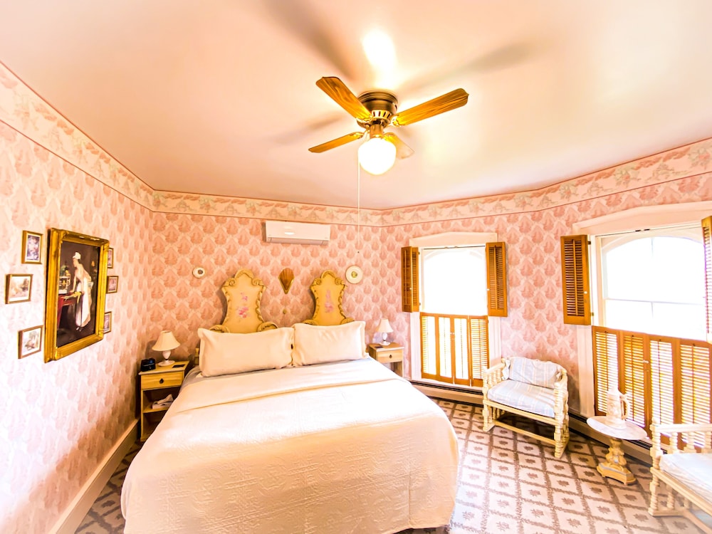 Grand Room photo 1