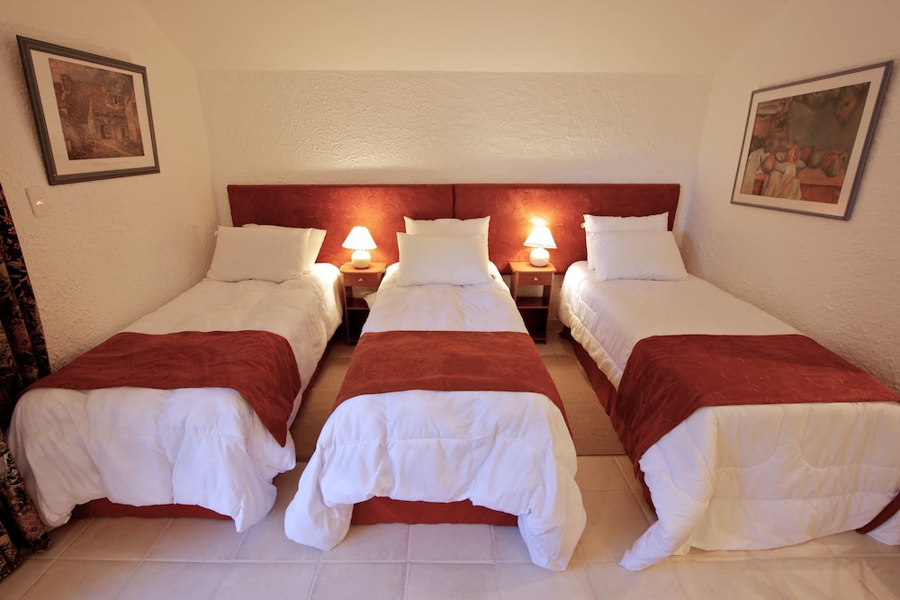 Superior Triple Room photo 3