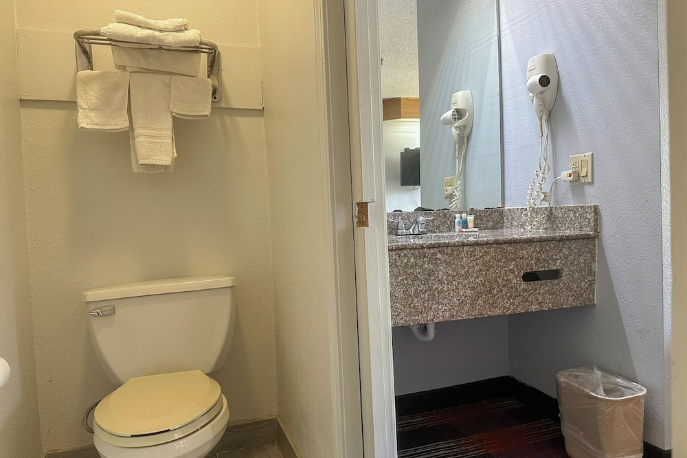 Classic Inn By Townhouse American Way Memphis I 240, Billede 11