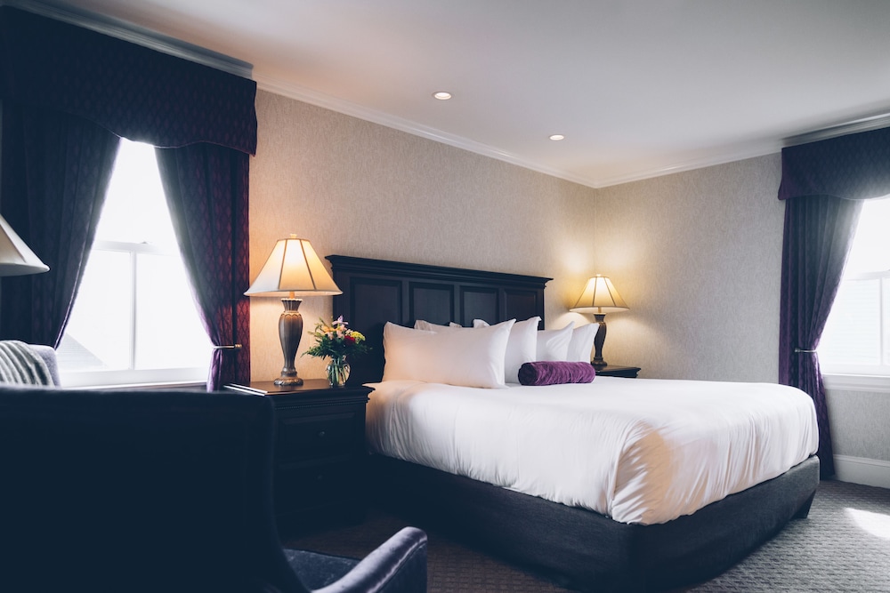 Traditional Room, 1 King Bed