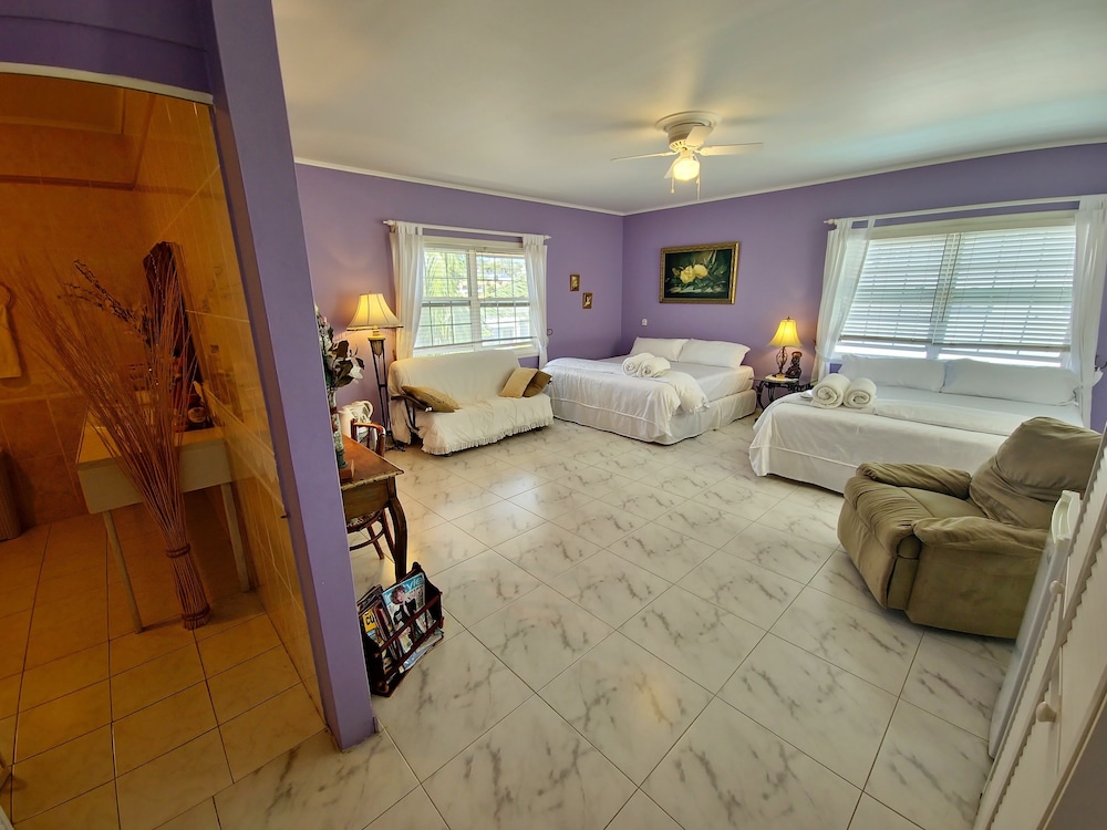 Superior Suite, 1 Bedroom, Balcony, Garden Area