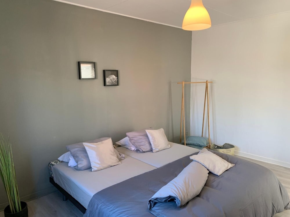 Apartment photo 2