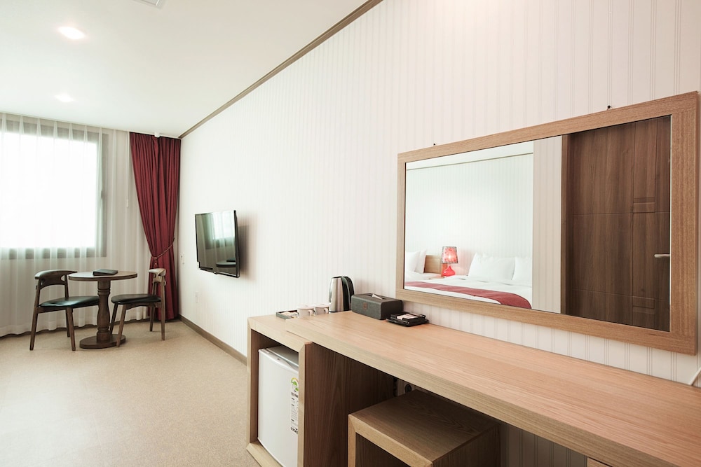 Family Twin Room