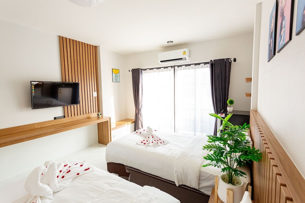 Superior Twin Room - Photo 10