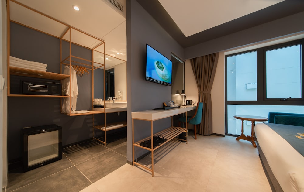Deluxe Triple Room - Photo 6