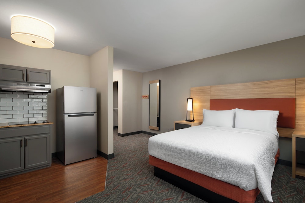 Studio, 1 Queen Bed, Accessible Bathtub (Communications, Mobility) - Photo 2