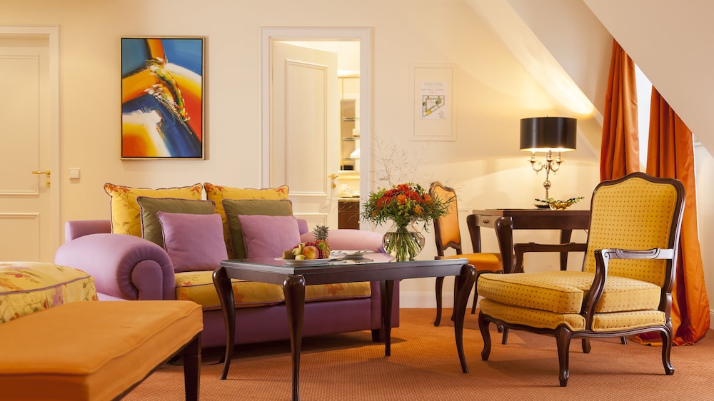 Junior Suite - Photo 1