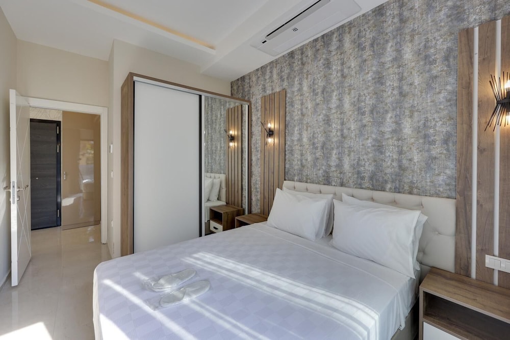 Signature Suite, Balcony photo 1