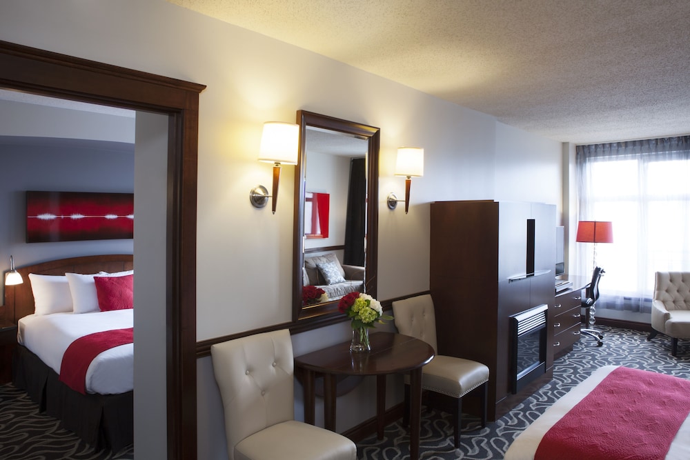 Superior Suite, 2 Queen beds, Courtyard View (Appartement Notre-Dame) photo 1
