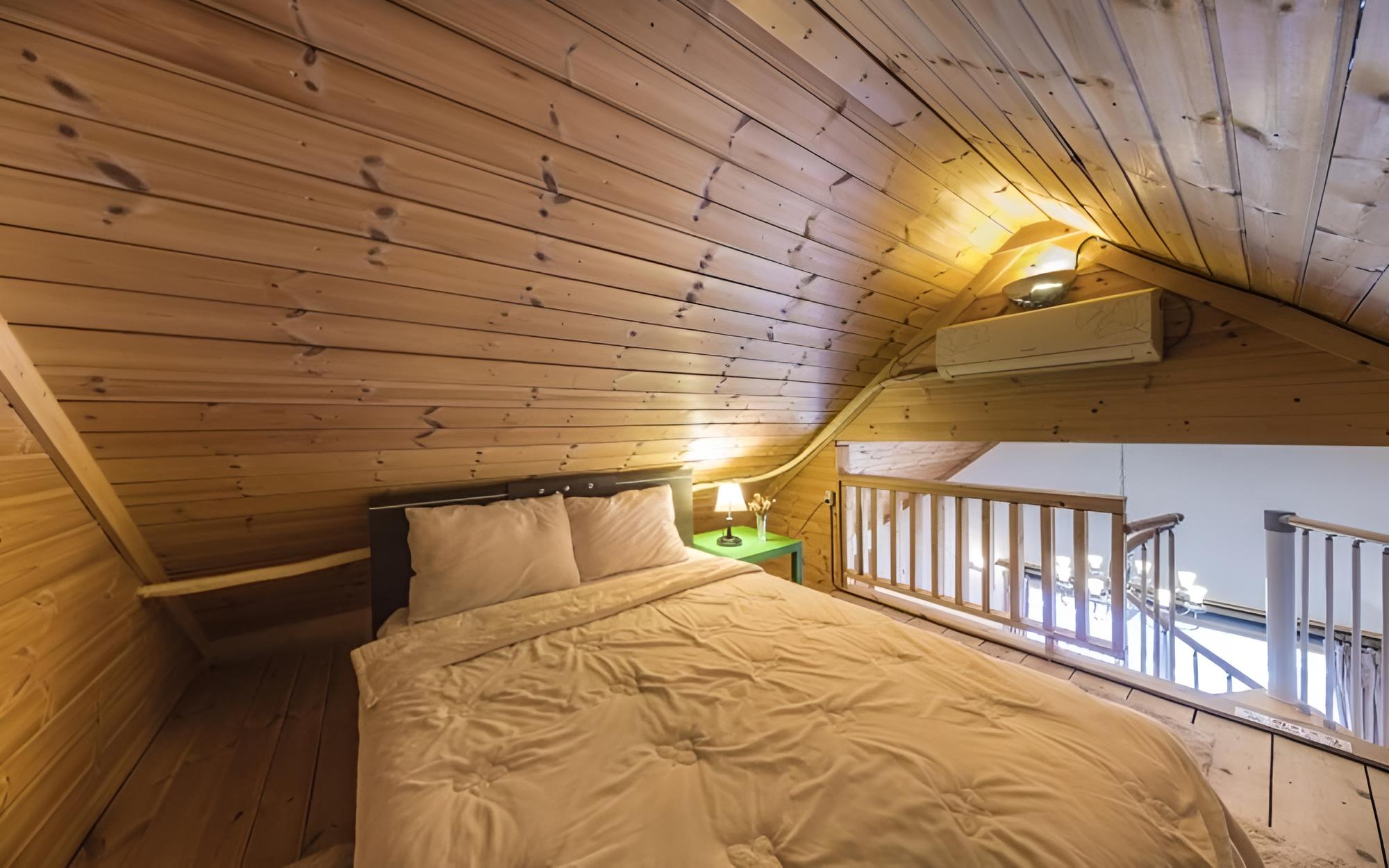Room (Suite (Duplex)) photo 3
