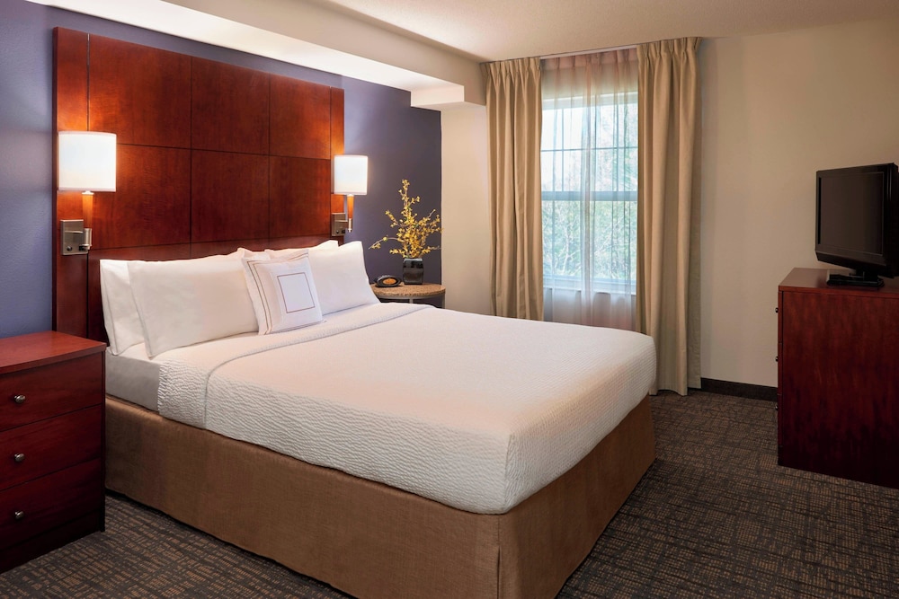 Studio Suite, 1 Queen Bed with Sofa bed, Terrace (Terrace) - Photo 2