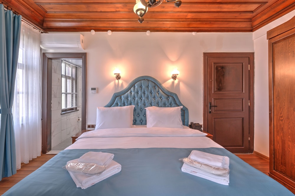 Standard Room, City View photo 3