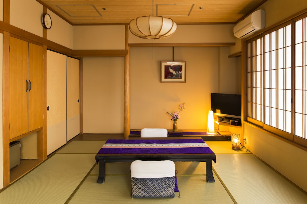 Traditional Room, Non Smoking (Japanese-Style, 4 Person Occupancy) - Photo 3