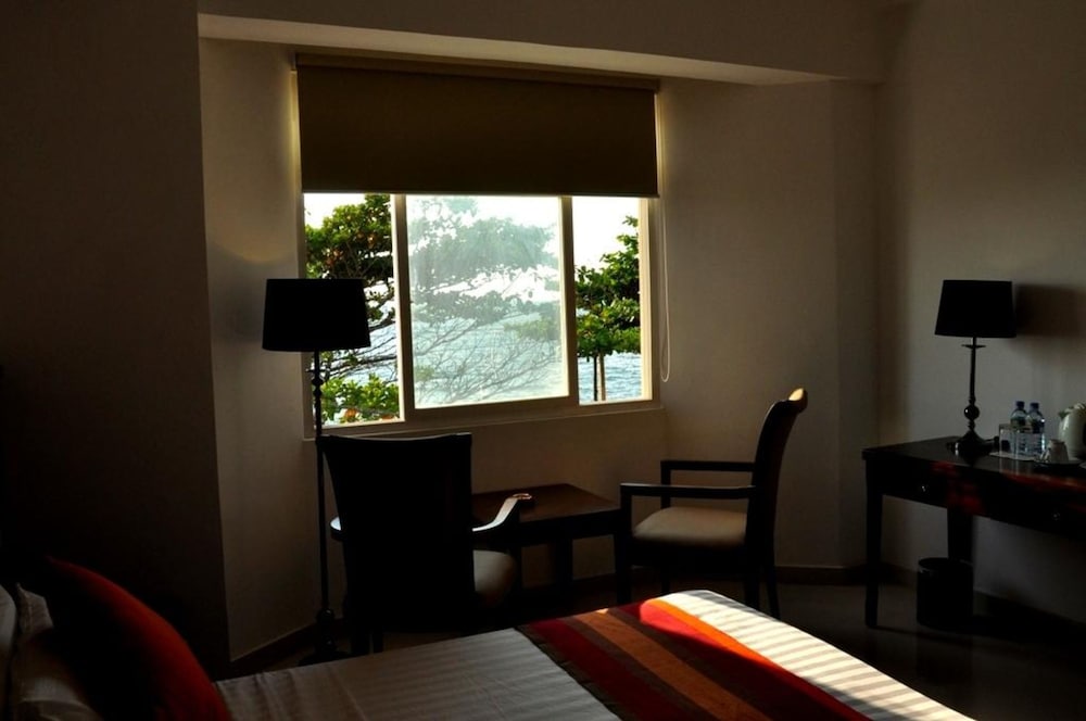 City AC Room photo 3