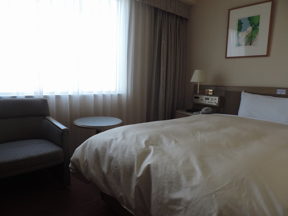 Single Room, Smoking