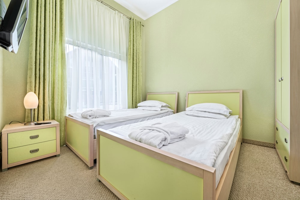 Superior Quadruple Suite photo 1