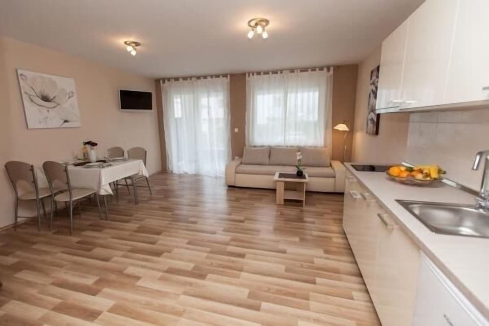 Apartment (Mire - A8(2+2))