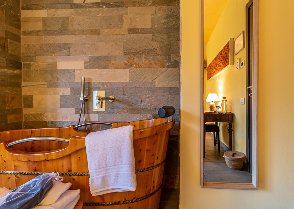 Comfort Double Or Twin Room, Pool View photo 3