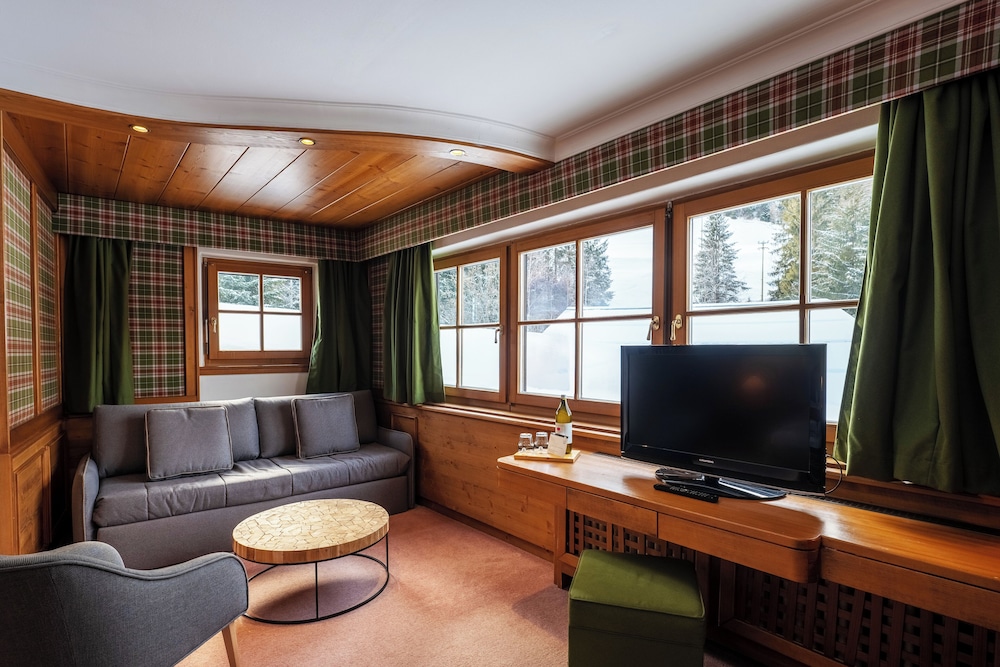 Deluxe Triple Room, 1 Double Bed with Sofa bed, Balcony photo 3