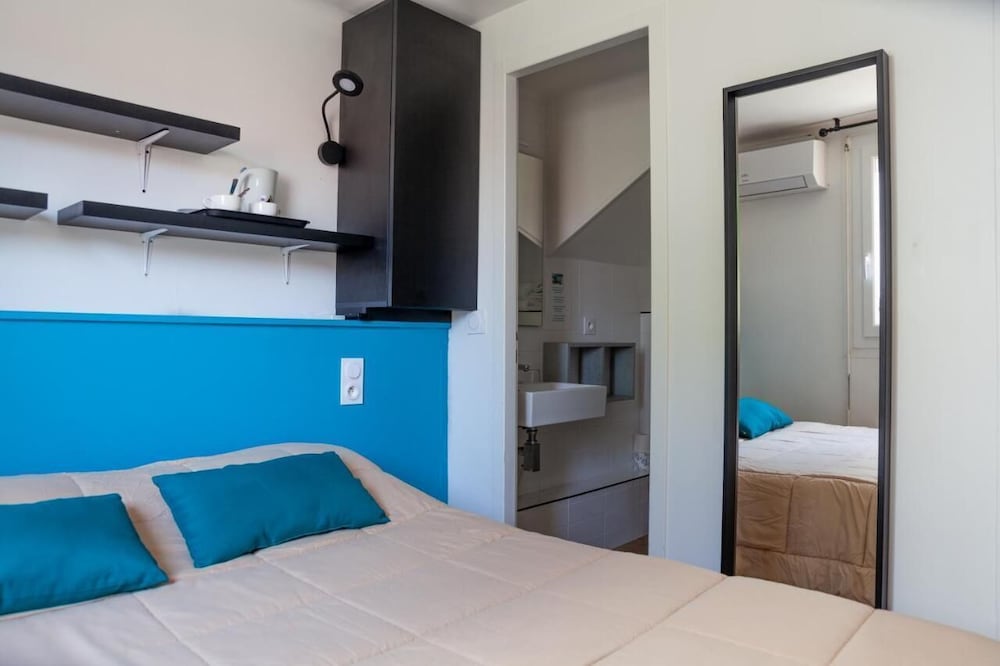 Basic Double Room, City View photo 1