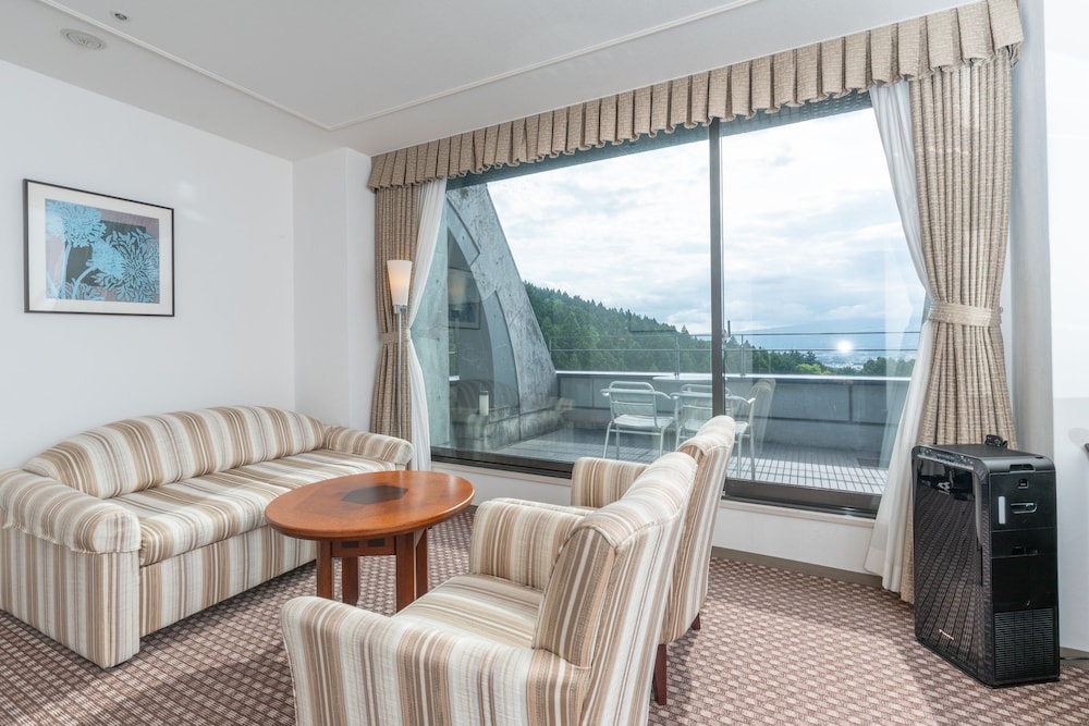 [Non-Smoking] Western Style Junior Suite (Mt. Fuji View) - Photo 2