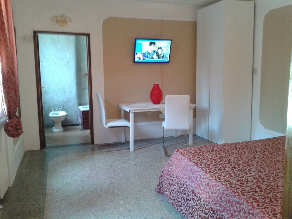 Deluxe Suite, 2 Bedrooms photo 3