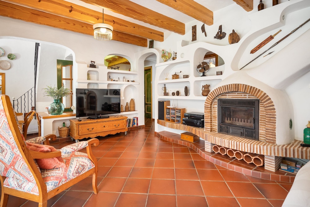 Villa photo 2