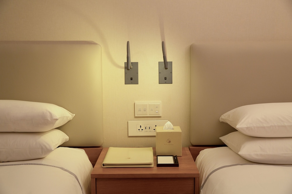 Standard Twin Room, Ocean View - Photo 2