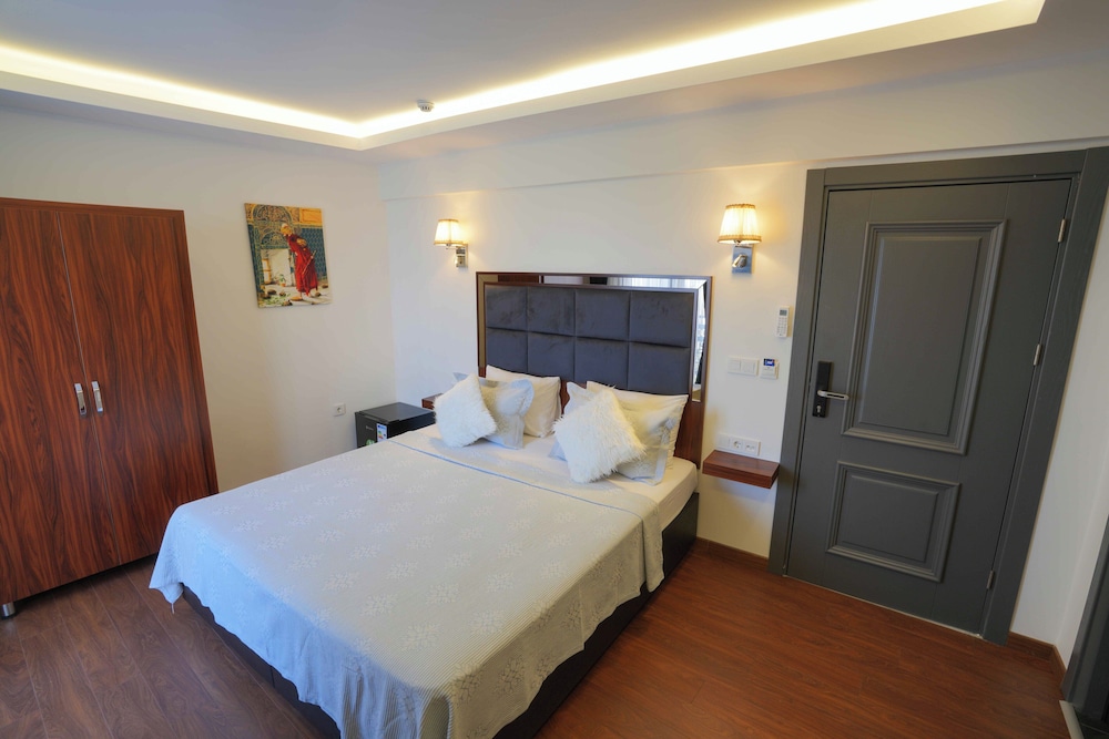 Standard Double Room photo 3
