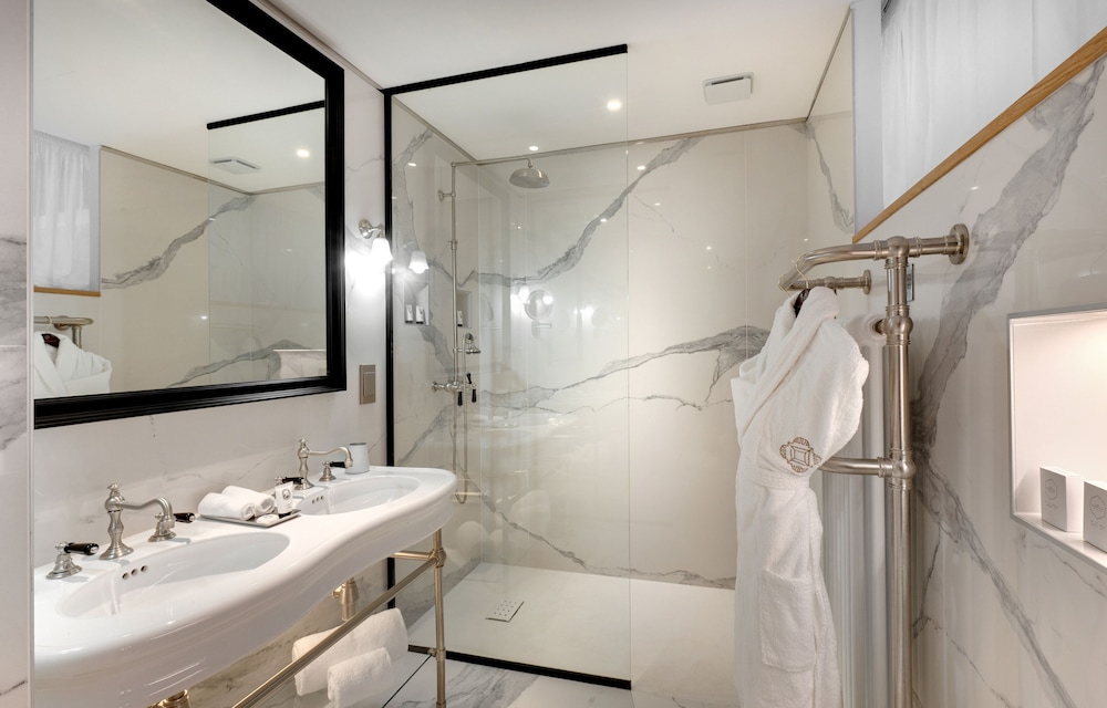 Executive Double Room - Photo 3