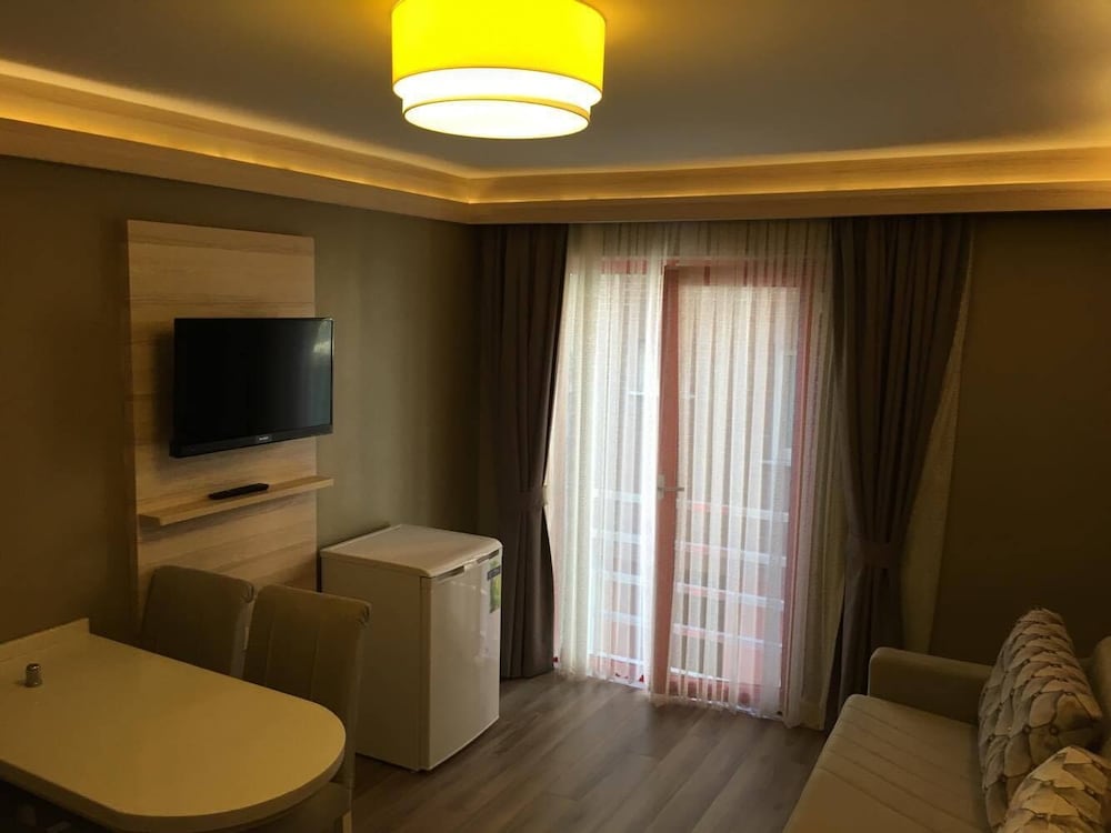 Basic Condo, 1 Double Bed with Sofa bed photo 3