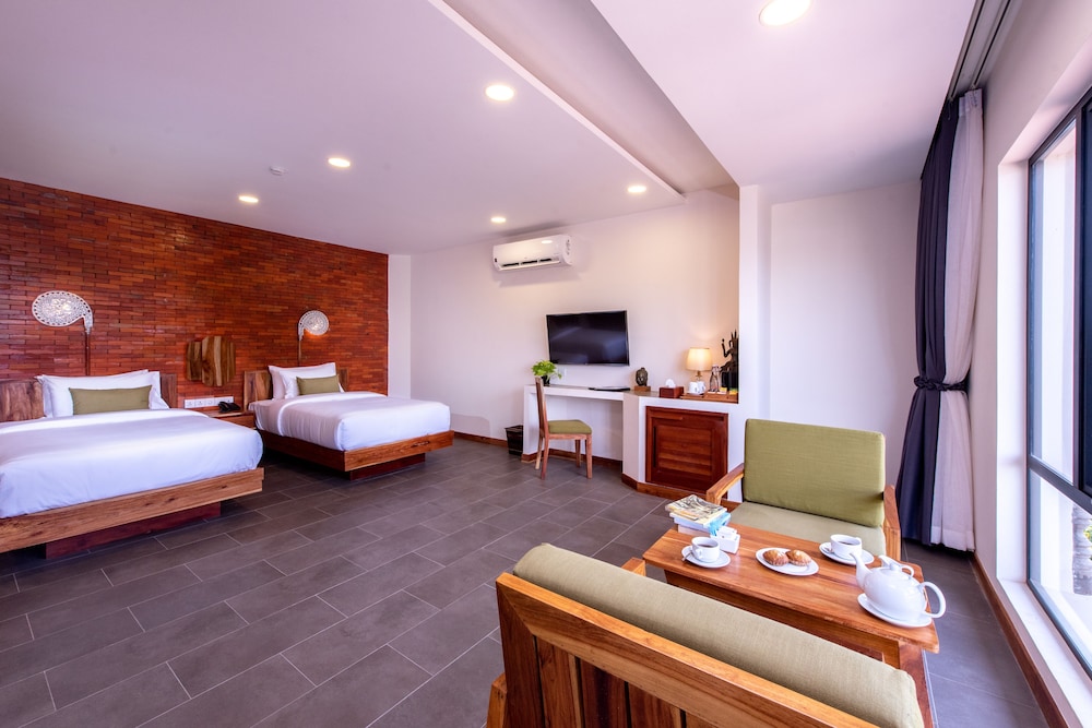 Premier Suite Twin Room photo 3