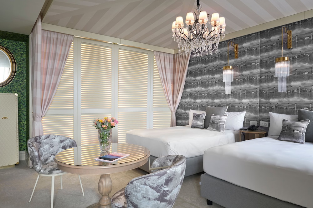 CABANA SIGNATURE ROOM, LAKE VIEW, TWIN BED