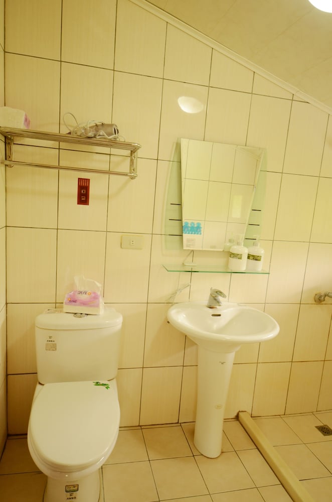 Standard Double Room, Private Bathroom photo 3