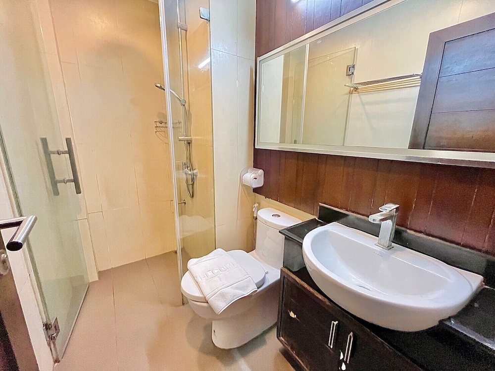 Deluxe Twin Room - Photo 7