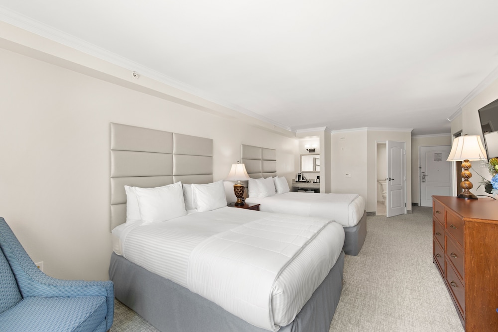 Deluxe Double Room, 2 Queen Beds, Accessible