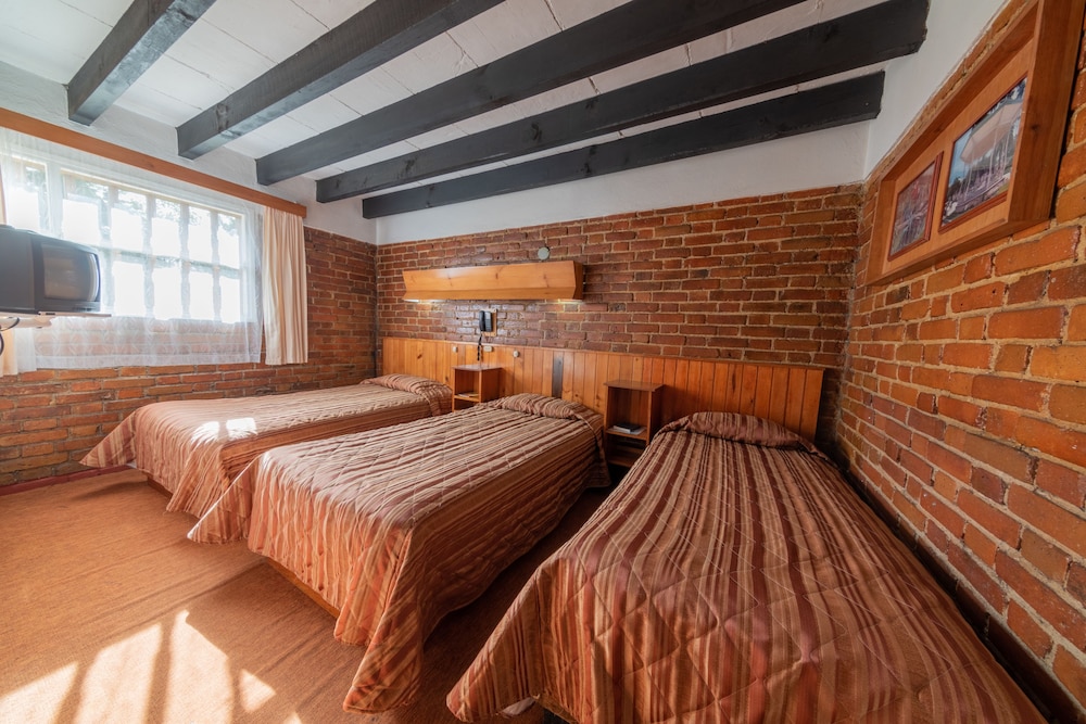 Basic Triple Room
