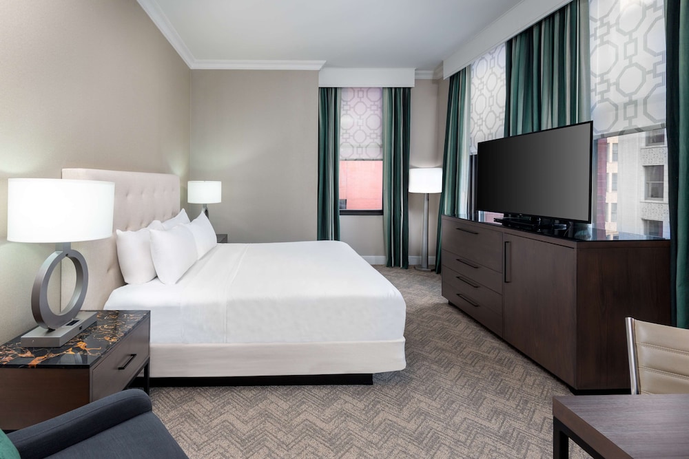 Superior Room, 1 King Bed - Photo 1