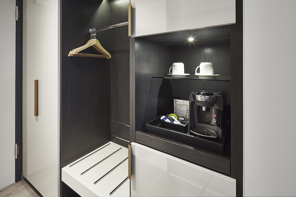 Sky Line Suite - Photo 7